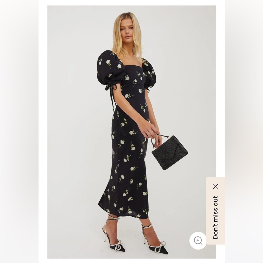 Puff sleeve black floral dress